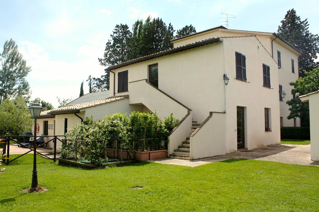 Gasthaus Residenza Porta Guelfa Bevagna Exterior foto