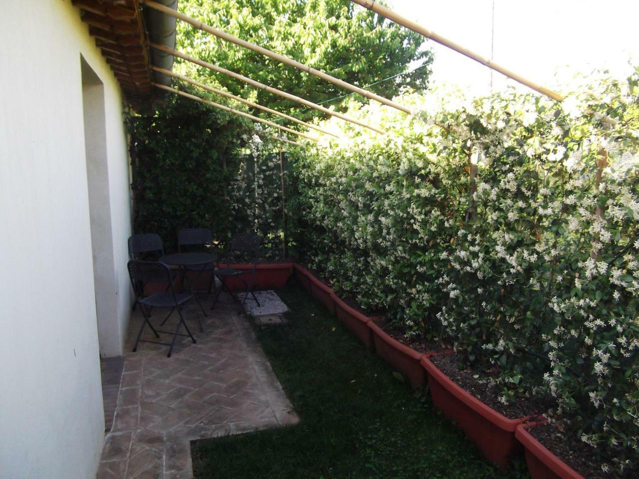 Gasthaus Residenza Porta Guelfa Bevagna Exterior foto